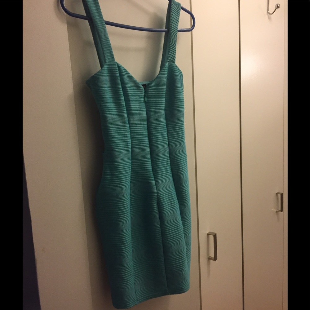 Bebe dress