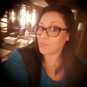 Meet your Posher, Tosha