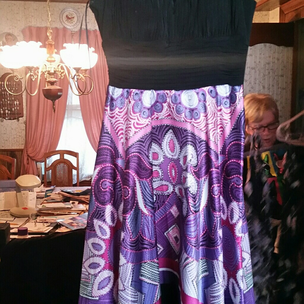 Spring Cleaning!!!!! Gorgeous dress