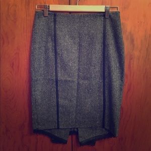 Bebe skirt