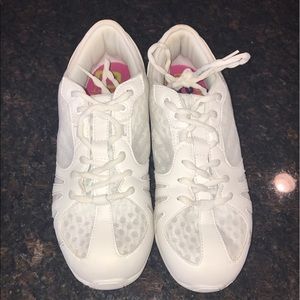 NWOT Varsity Brand Cheerleading Shoes