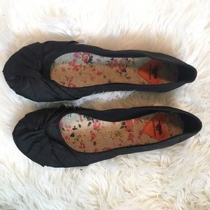 Rocket Dog Black Flats Never Worn
