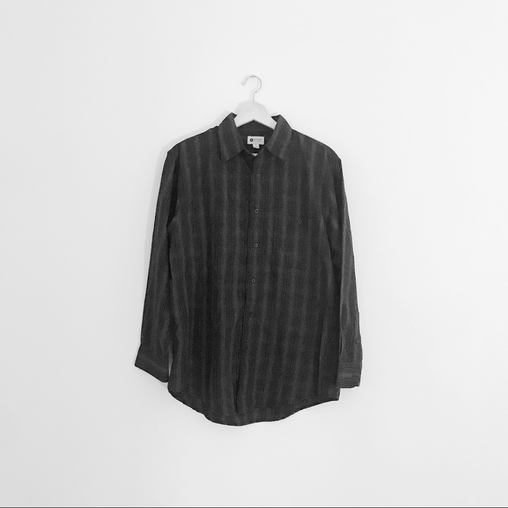 Haggar black pattern button down