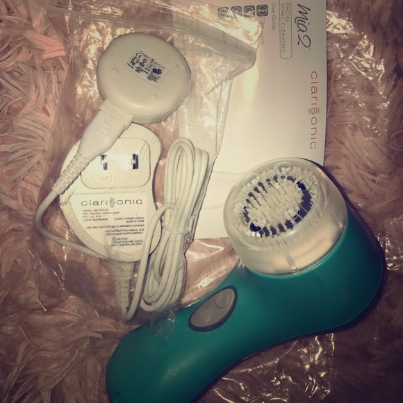 Clarisonic Mia 2 Review | Jaclyn Hill - YouTube Clarisonic Mia 2