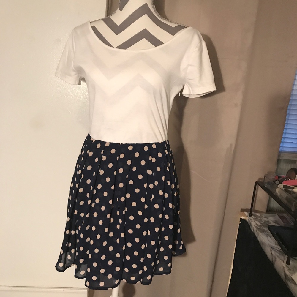Simple polkadot classic dress