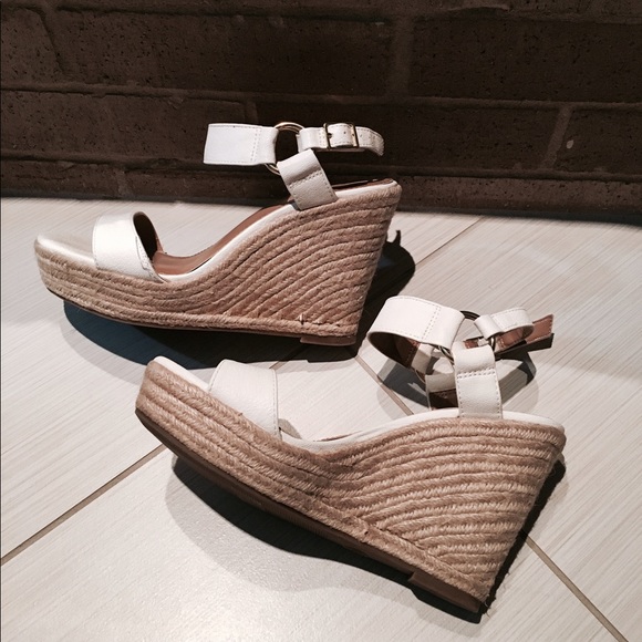 White open toed wedges - Picture 5 of 8