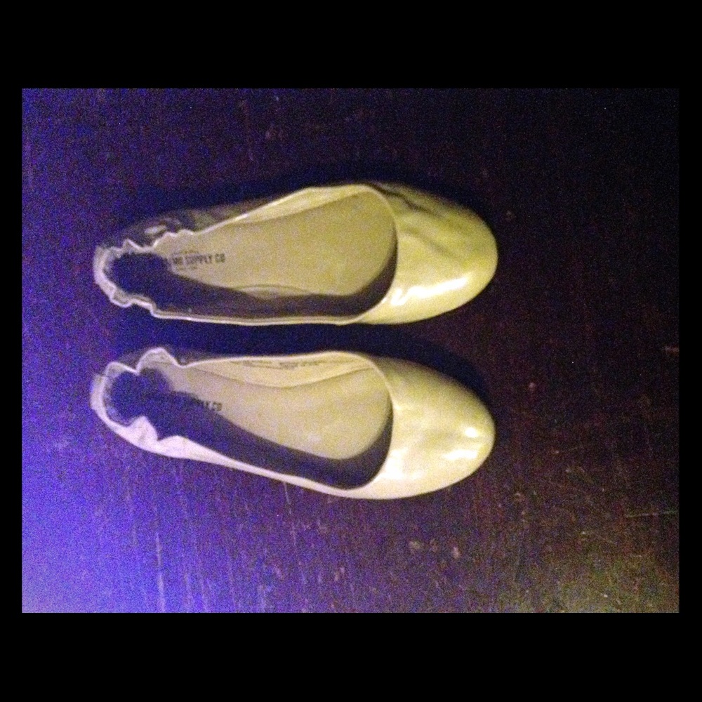 Mossimo flats