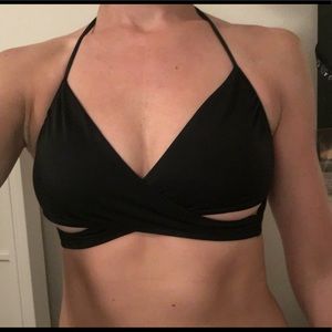 VS Black cutout swim top