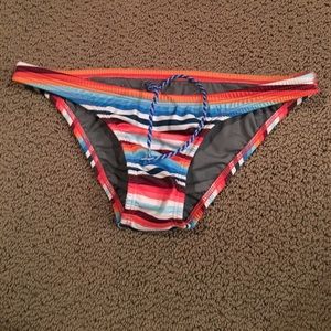 Rare print jolyn euro bottoms size L
