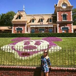 Meet your Posher, Nikole