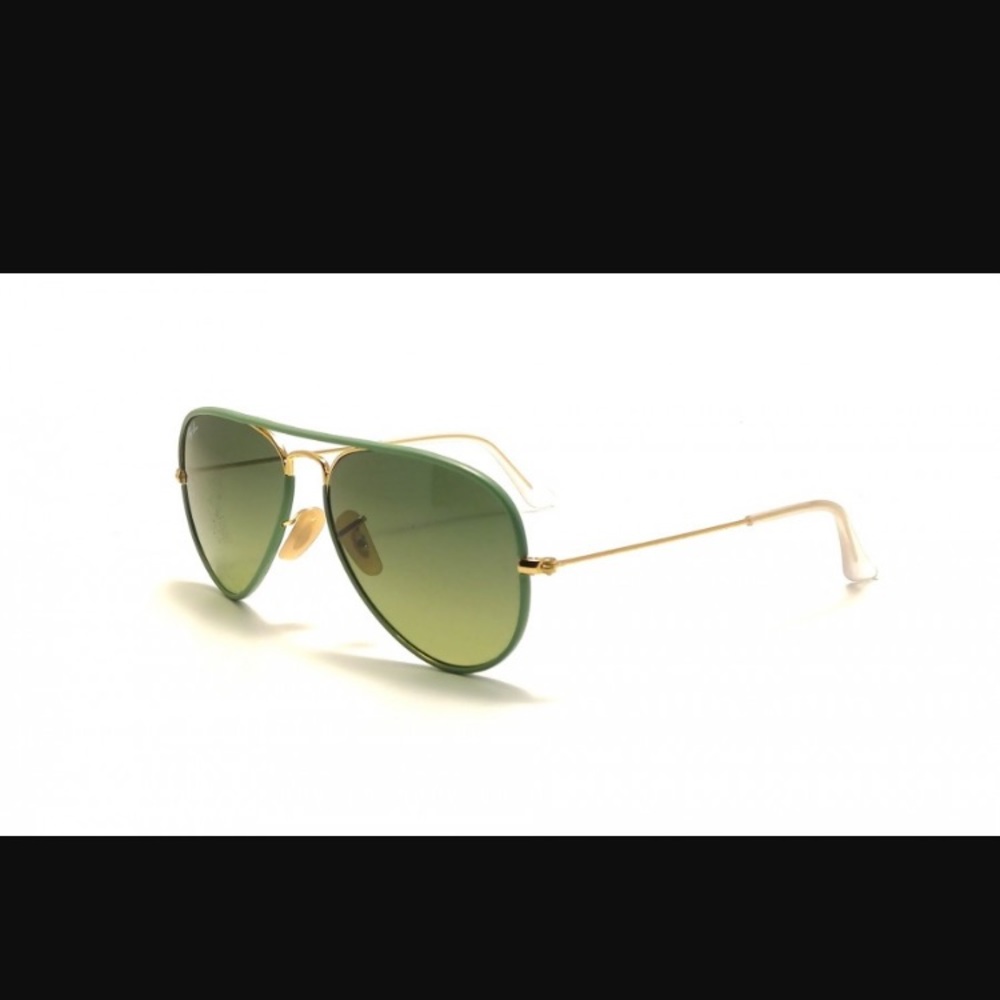 Ray-ban aviator sunglasses in green