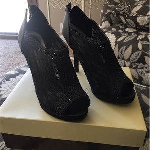 Black Lace Heels (Women's Size 8)