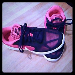 New Nike Revolution 3