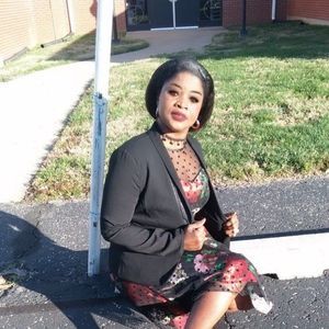 Meet your Posher, Felecia