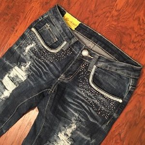 Machine brand Distressed jeans w/Rhinestone