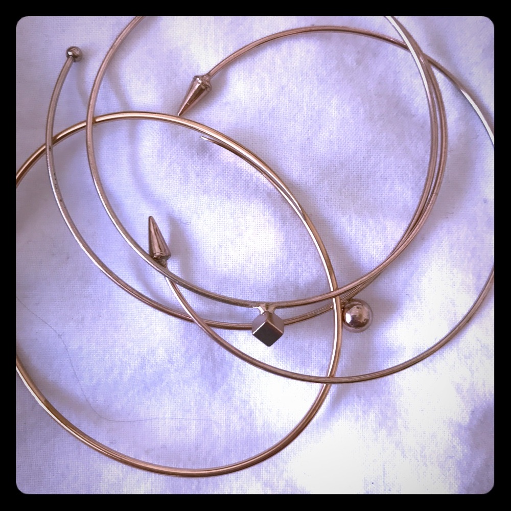 H&M gold bangles set with free arrow stud