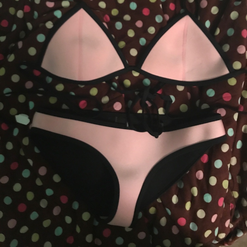 Authentic triangl bikini