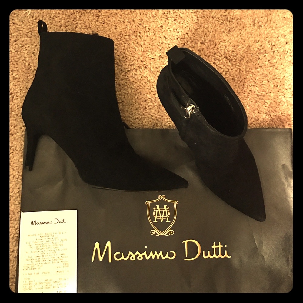 Like NEW Massimo Dutti Booties