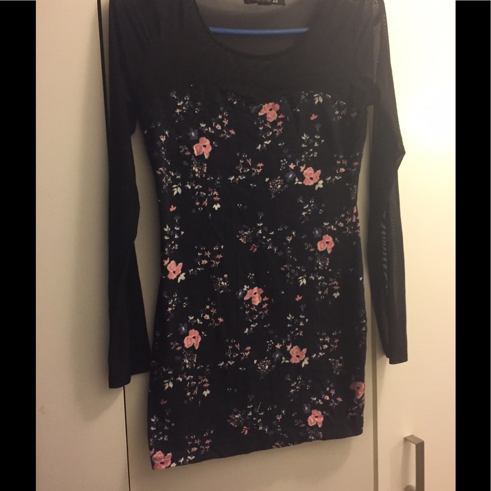 Forever 21 flower dress only used once