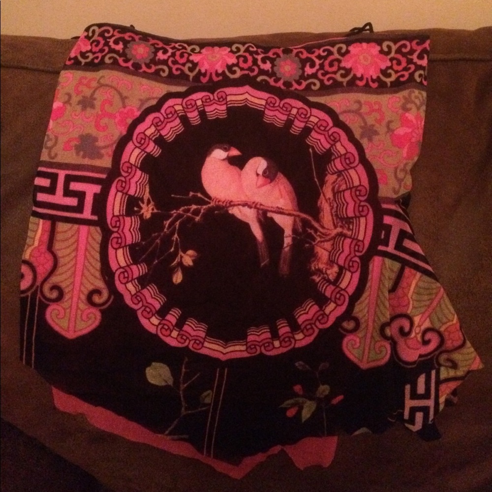 Gorgeous strapy tank top!