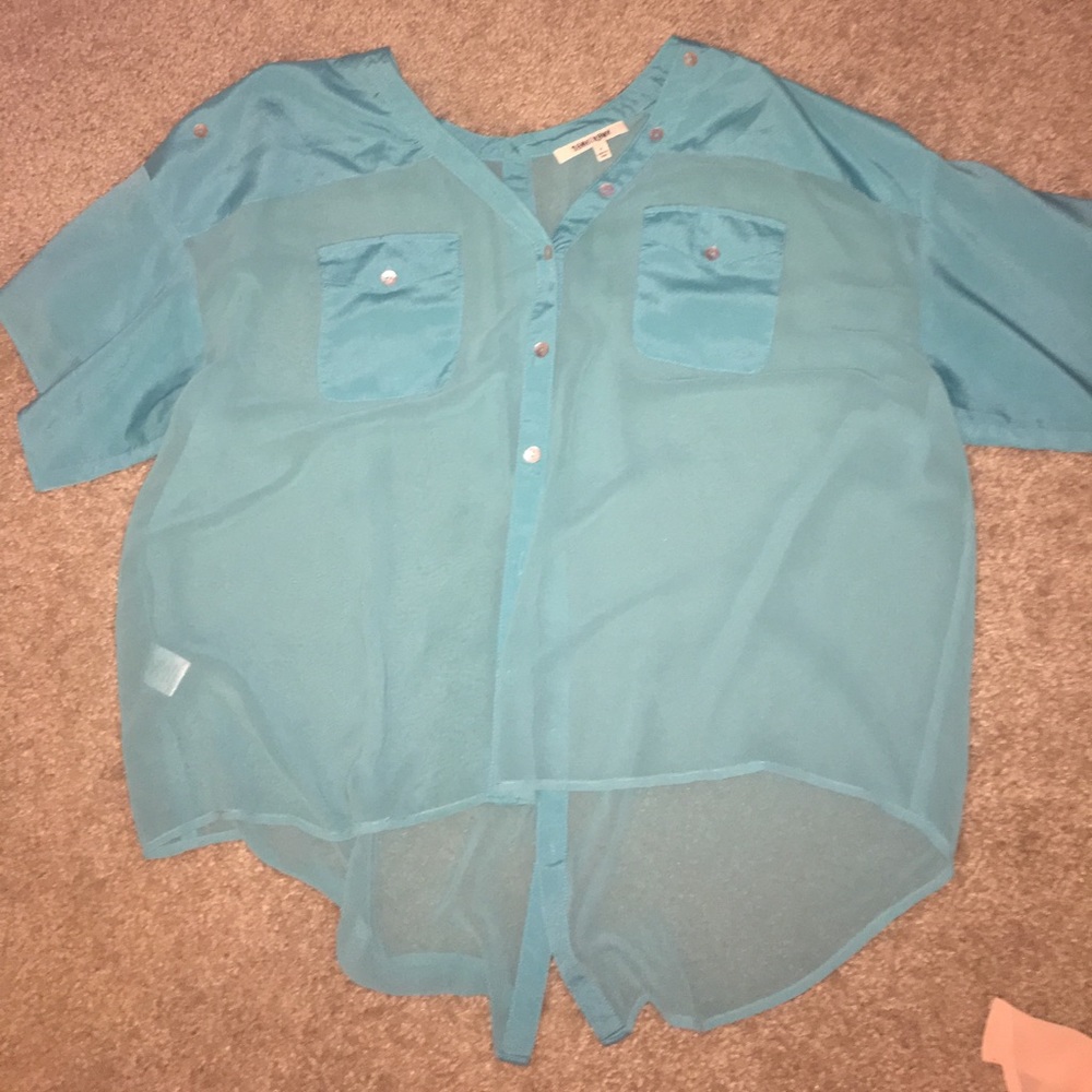 Sheer short sleeve