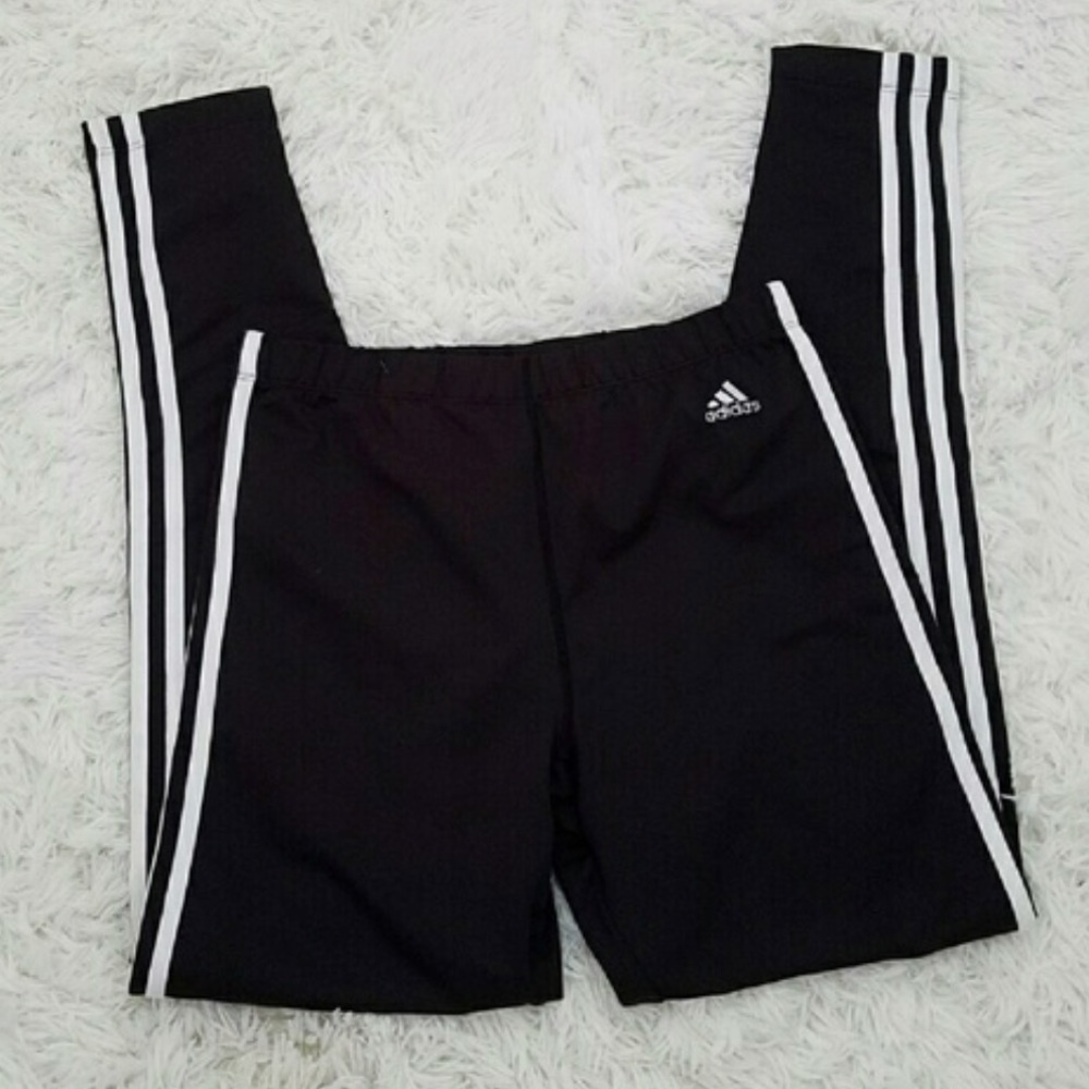 ✨Adidas Leggings!✨