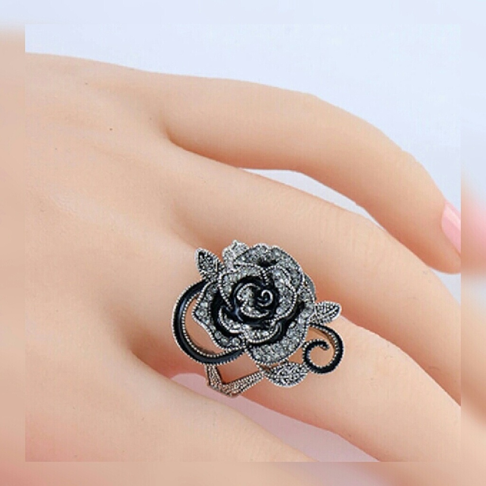 Retro Rose ring - Picture 3 of 4