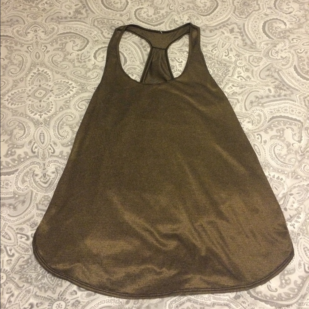 NWOT Lululemon 105 singlet