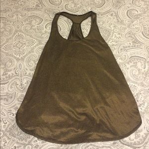 NWOT Lululemon 105 singlet