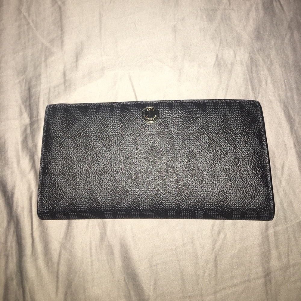 Michael Kors Black Jet Set Wallet