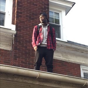 Meet your Posher, Emmanuel