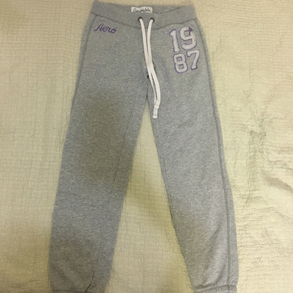 Light grey sweatpants