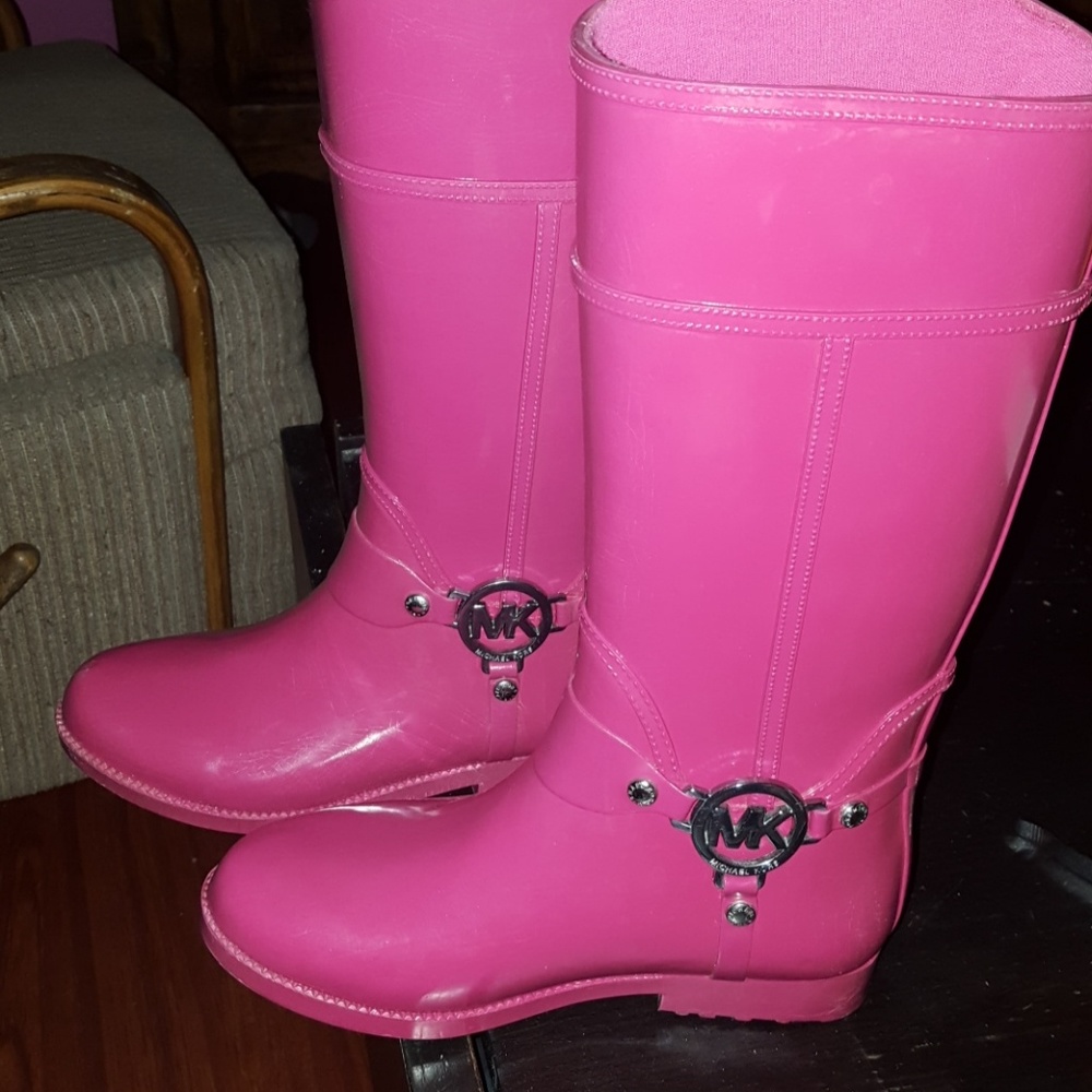 Michael Kors rubber boots pink