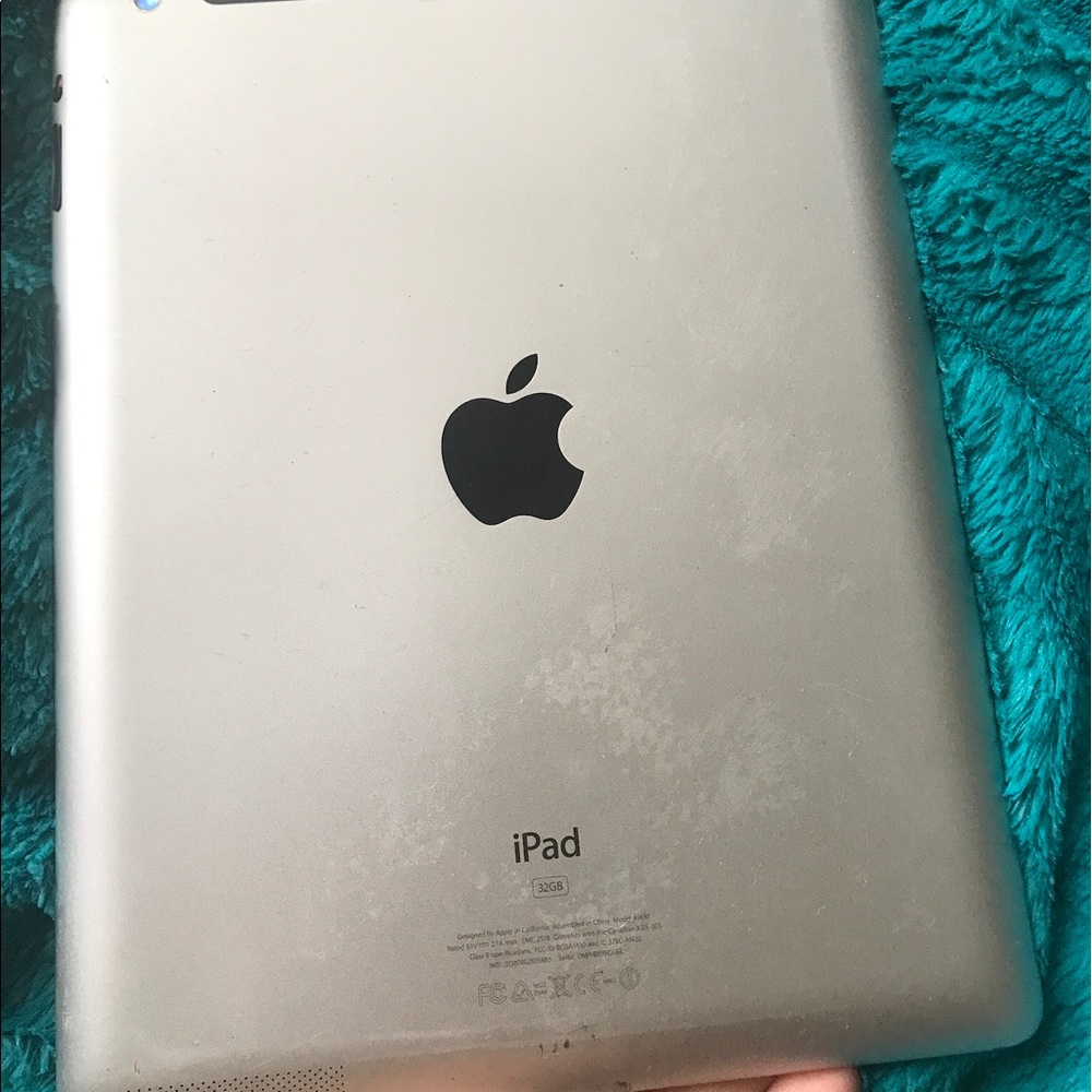 Ipad - image 1