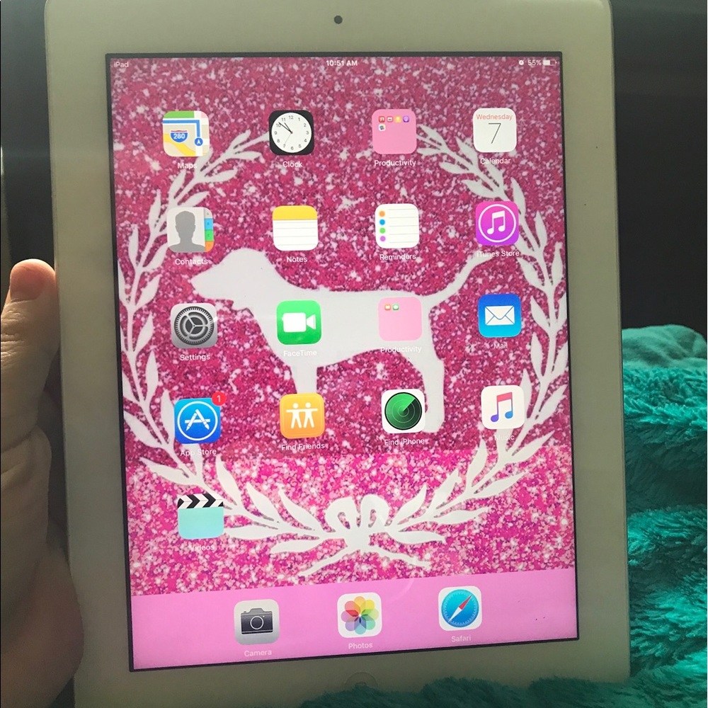 Ipad - image 2