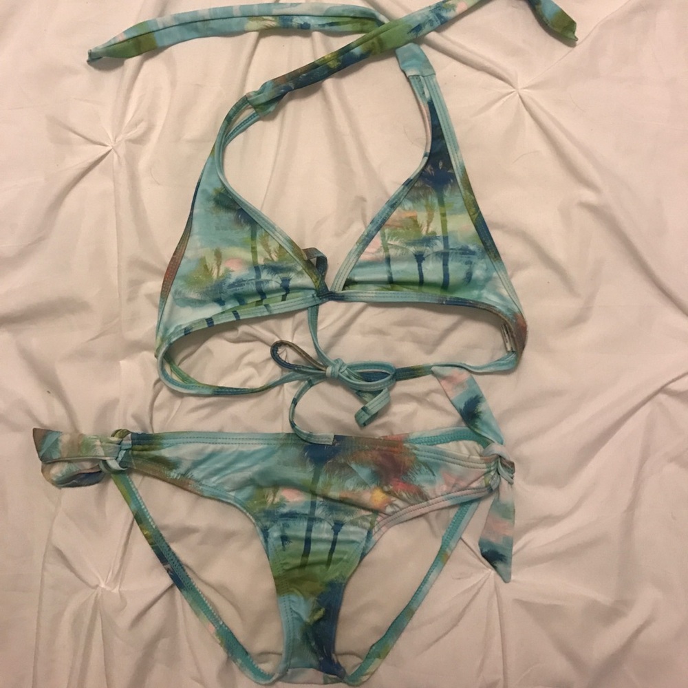 Hurley worn once swimsuit!