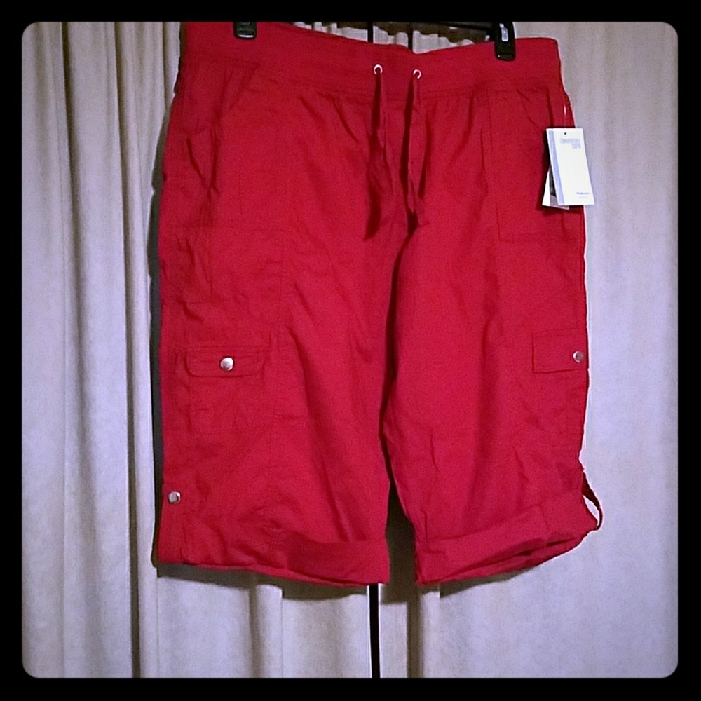 Convertable capri cargo short