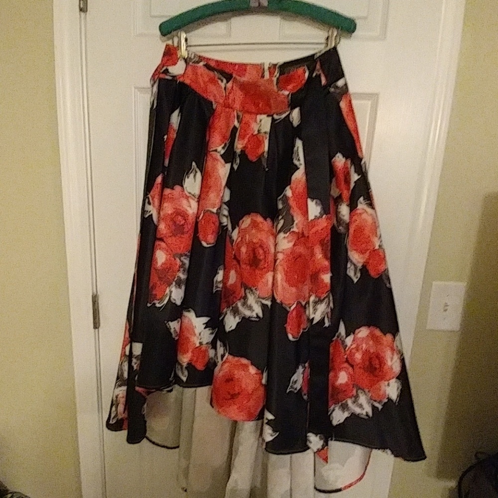 Gracia Hi low skirt