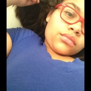 Meet your Posher, Leslie