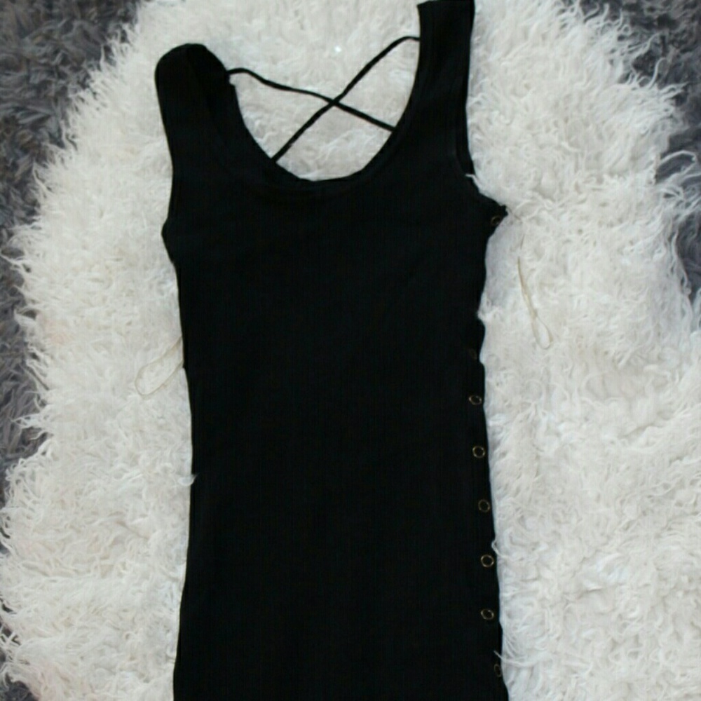 Black ribbed snap button tank dress