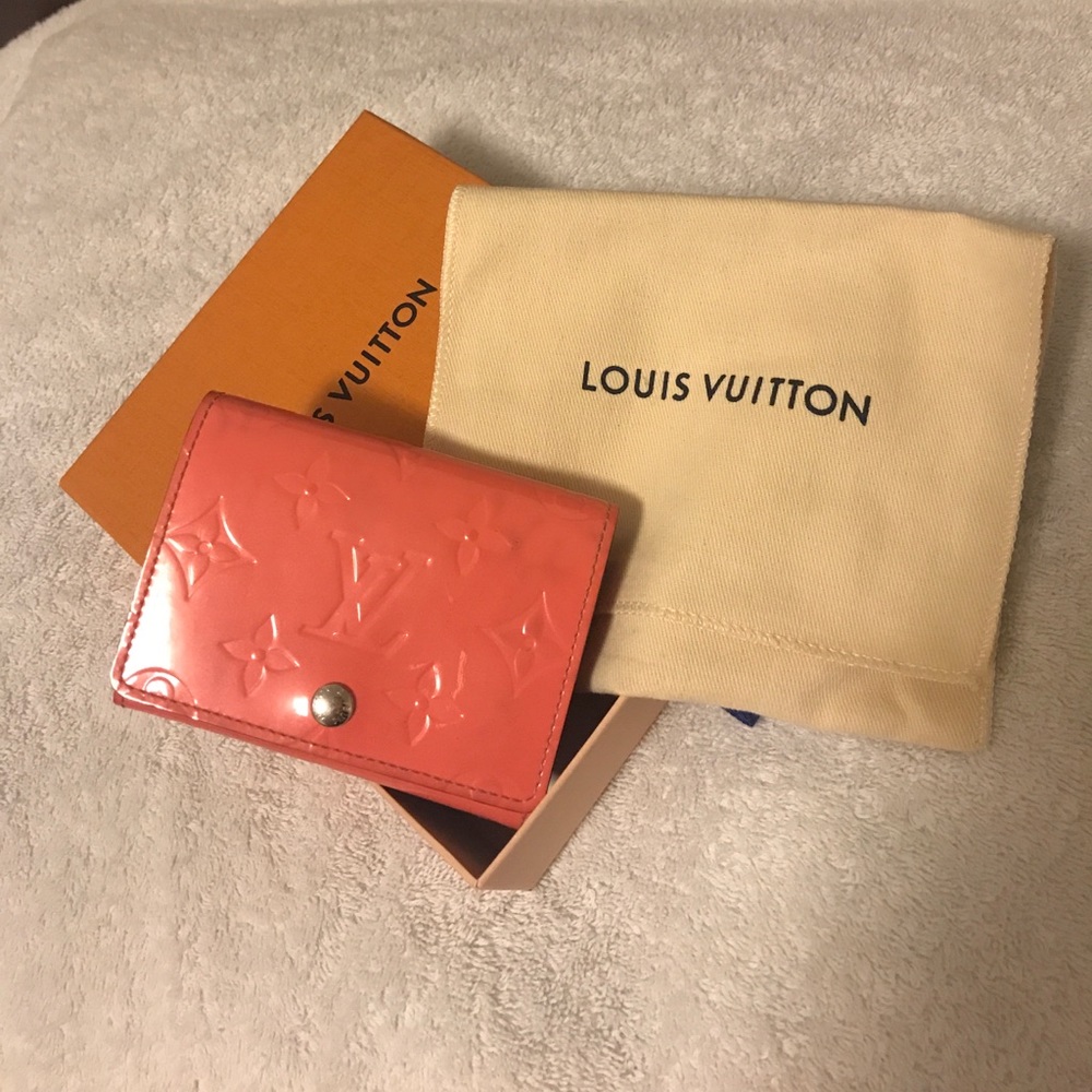 AUTHENTIC LOUIS VUITTON CARD HOLDER
