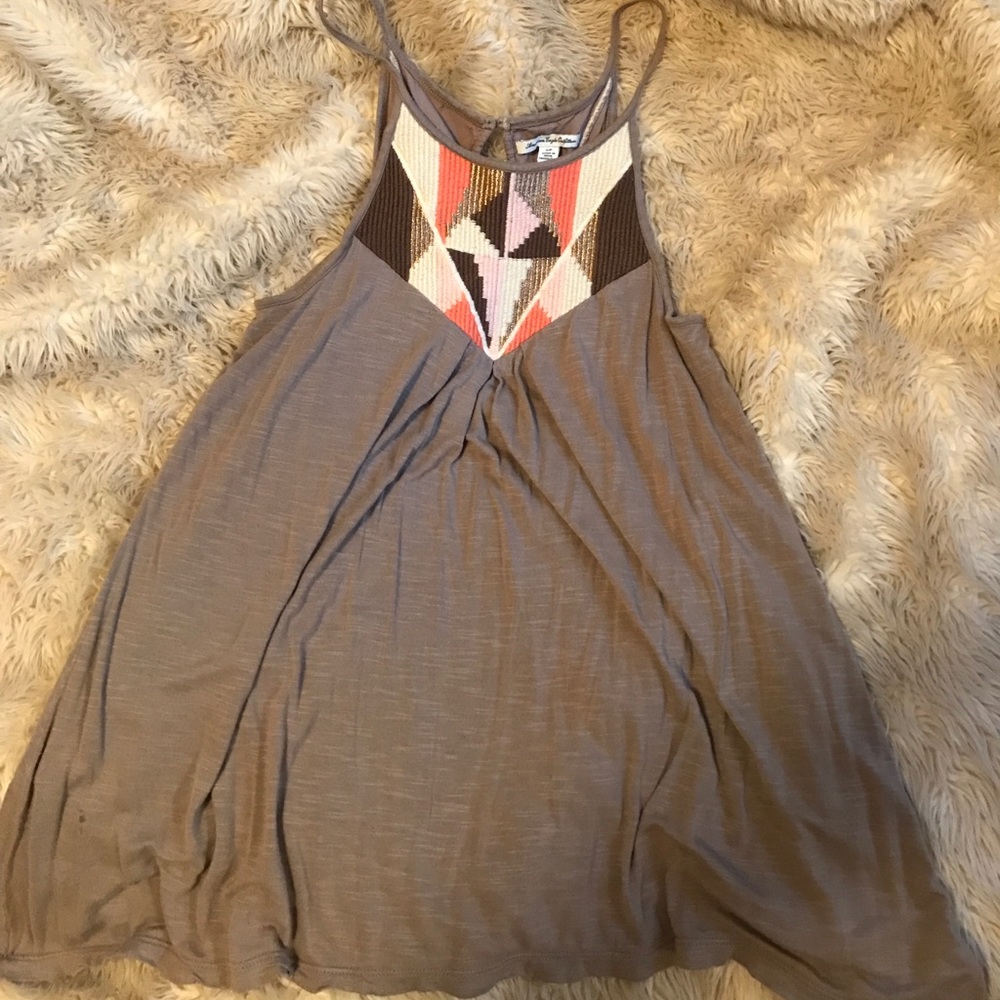 Flowy tank