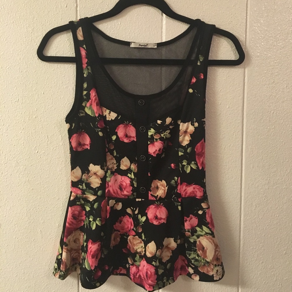 Floral meets mesh