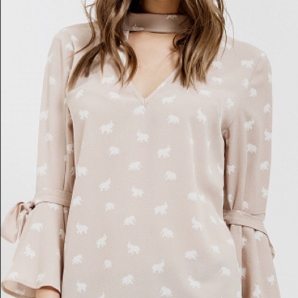 Bell sleeve shirt