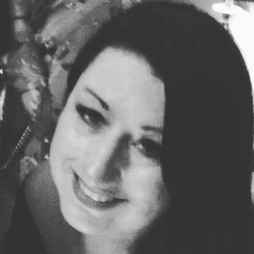 Meet your Posher, Leanna