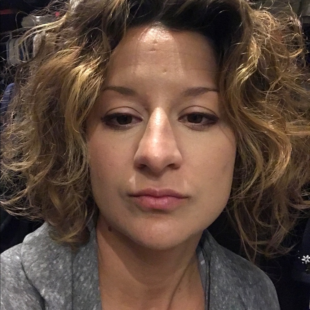 Meet your Posher, Melissa