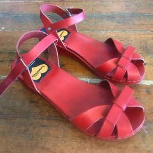 ❤️Red Swedish Hasbeens Papillon Sandals ❤️
