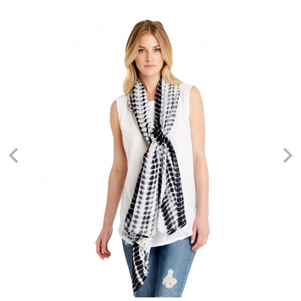 NEW Michael Stars Ruana (Fabfitfun)