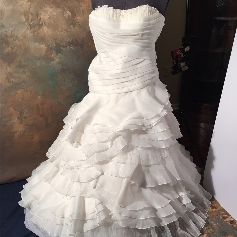 Beautiful Galina signature wedding dress