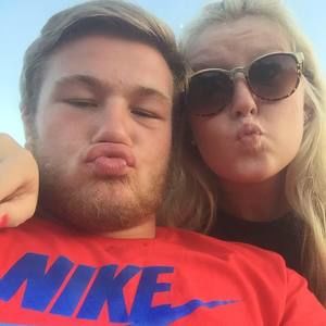 Meet your Posher, Hunter